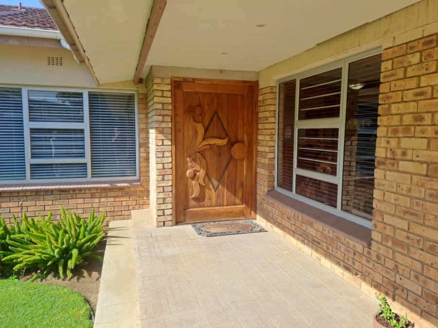 4 Bedroom Property for Sale in Jan Cillierspark Free State
